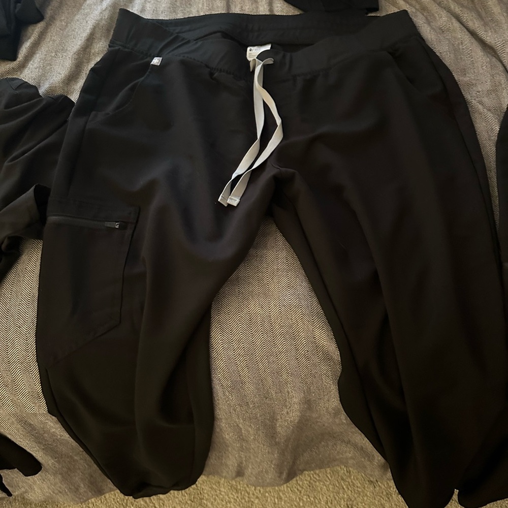 XL Figs Black Jogger Scrub Pant Never Worn